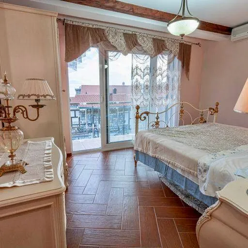 Daily-rent, three bedroom apartment, 300m², Bečići, Budva