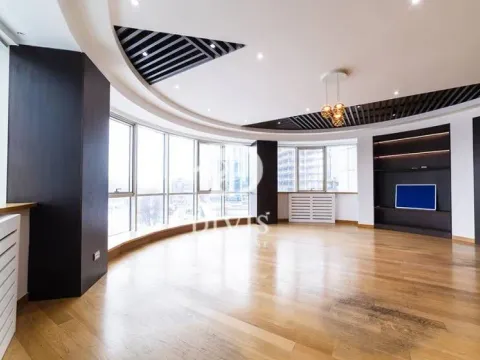 Stan in Novi Beograd Blok 19