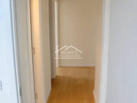 Prodaja, četvorosoban stan, 78m², Lekino Brdo, Voždovac Sve Podlokacije - image 8