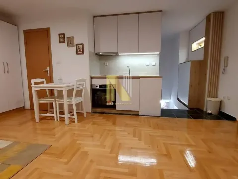 Rent, studio apartment, 27m², Bulevar Oslobodjenja, Novi Sad Sve Podlokacije - image 7