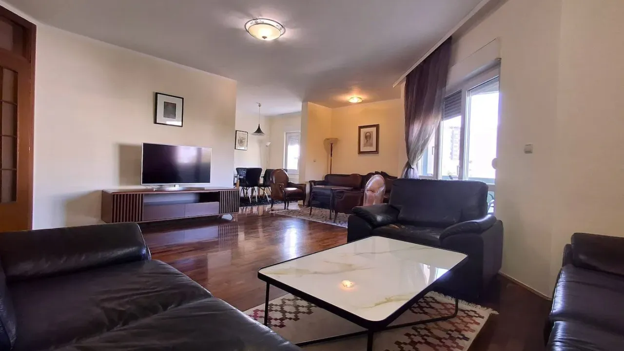 Izdavanje, stan, 93m², Preko Morače, Podgorica