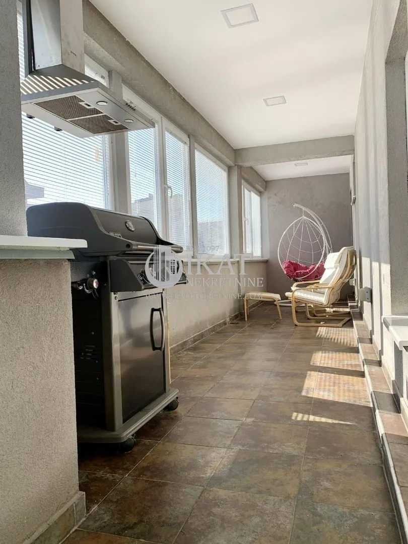 Sale, four bedroom apartment, 157m², Lion, Zvezdara Sve Podlokacije