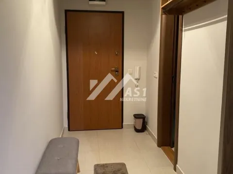 Izdavanje, dvosoban stan, 42m², Sajam, Novi Sad Sve Podlokacije - image 5