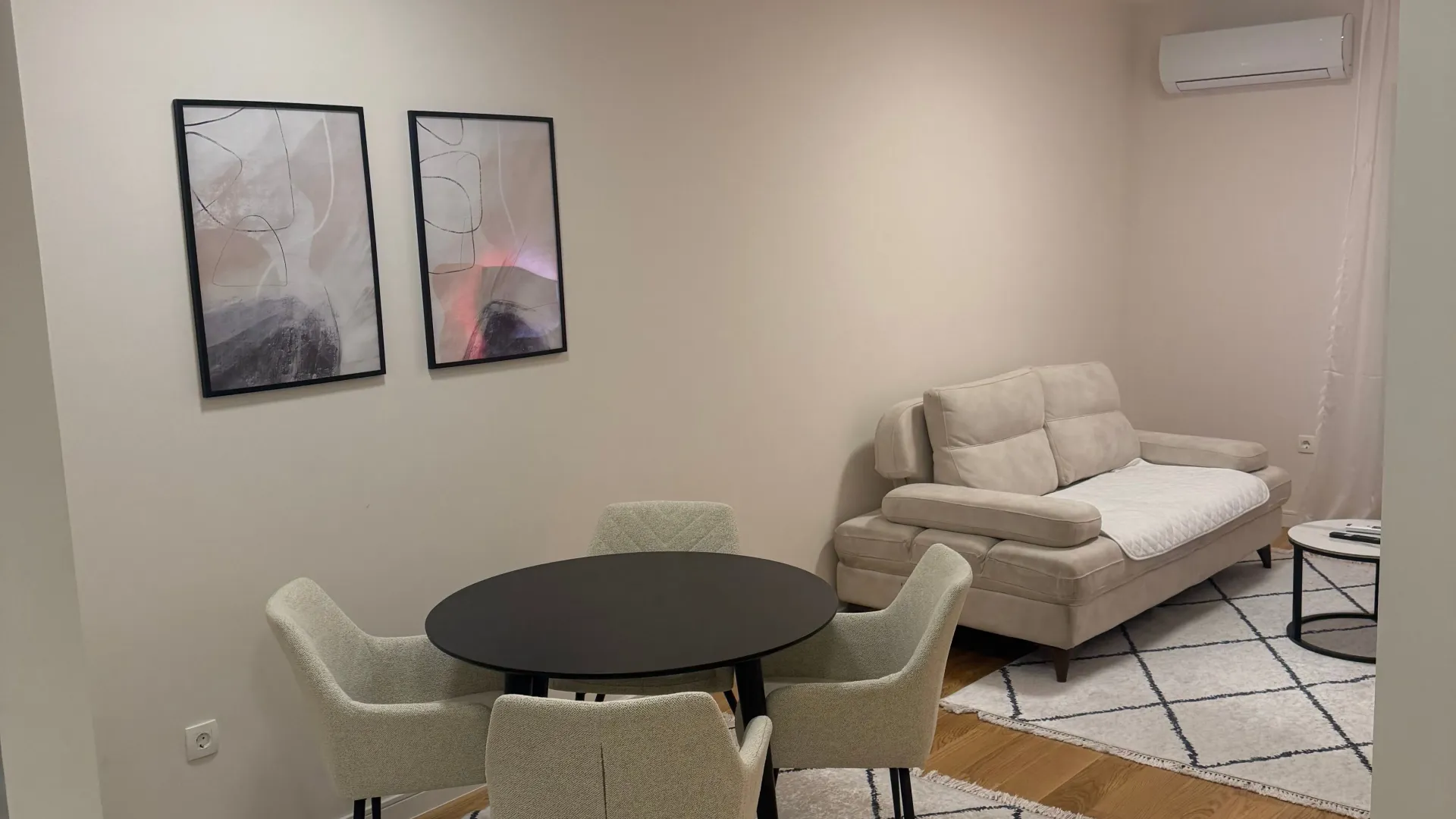 Rent, one bedroom apartment, 43m², Central Point, Podgorica