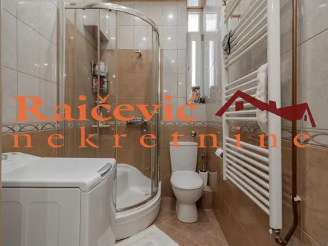 Prodaja, trosoban stan, 86m², Vračar, Šid - image 16