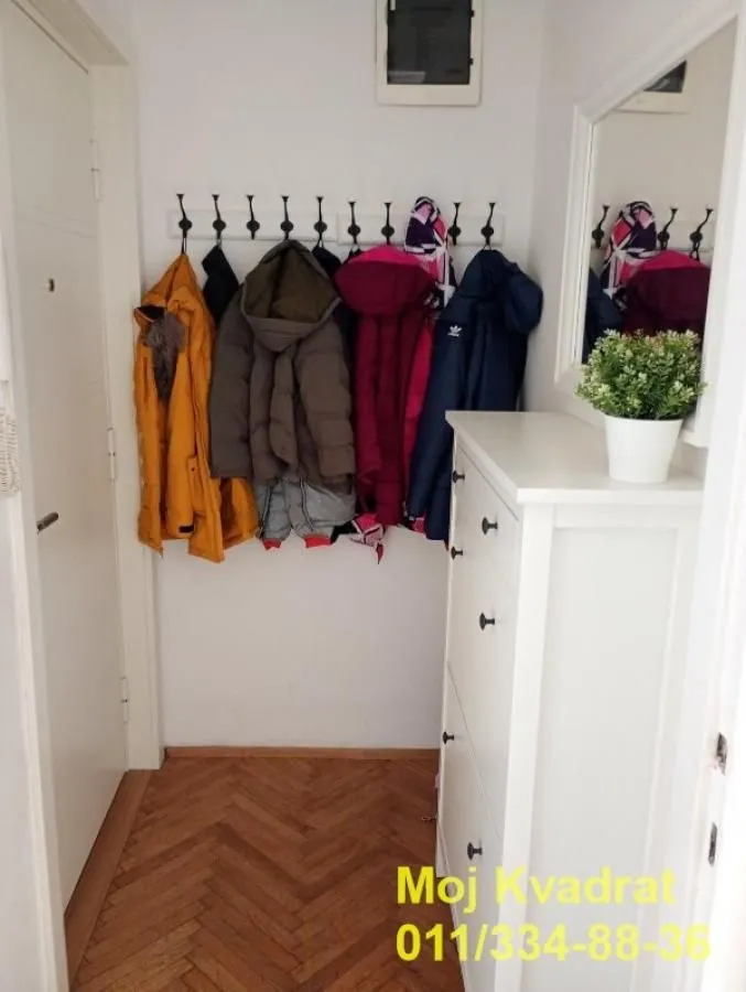 Prodaja, trosoban stan, 69m², Vračar Hram, Vračar Sve Podlokacije