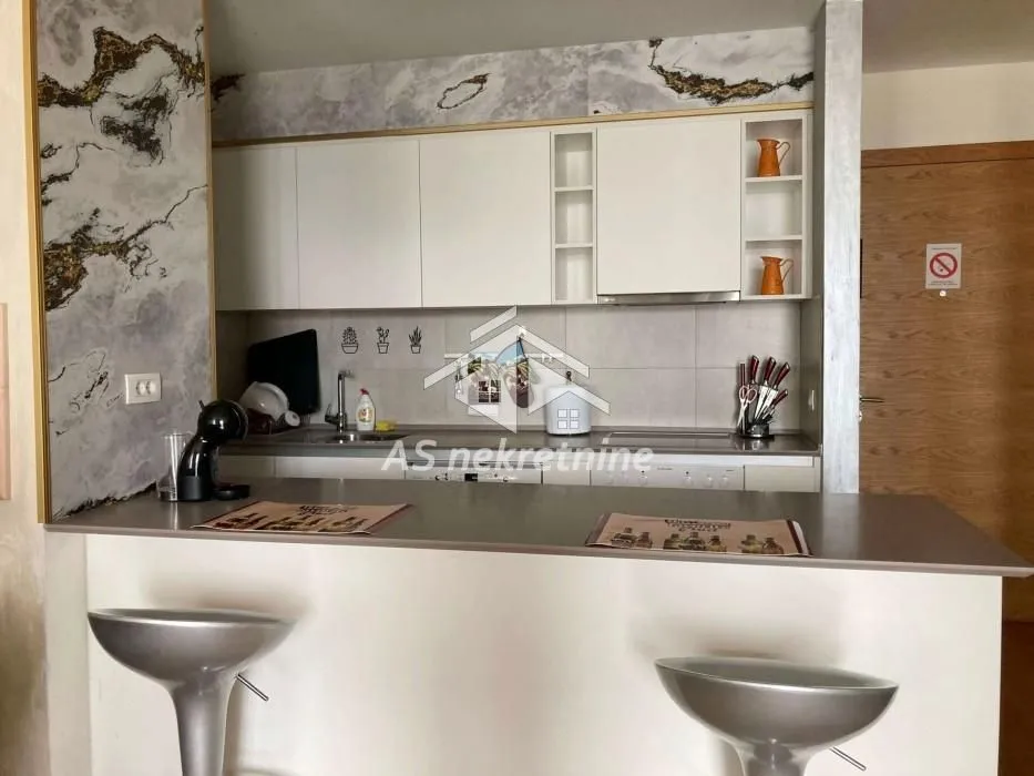 Rent, two bedroom apartment, 63m², Savski Venac, Beograd