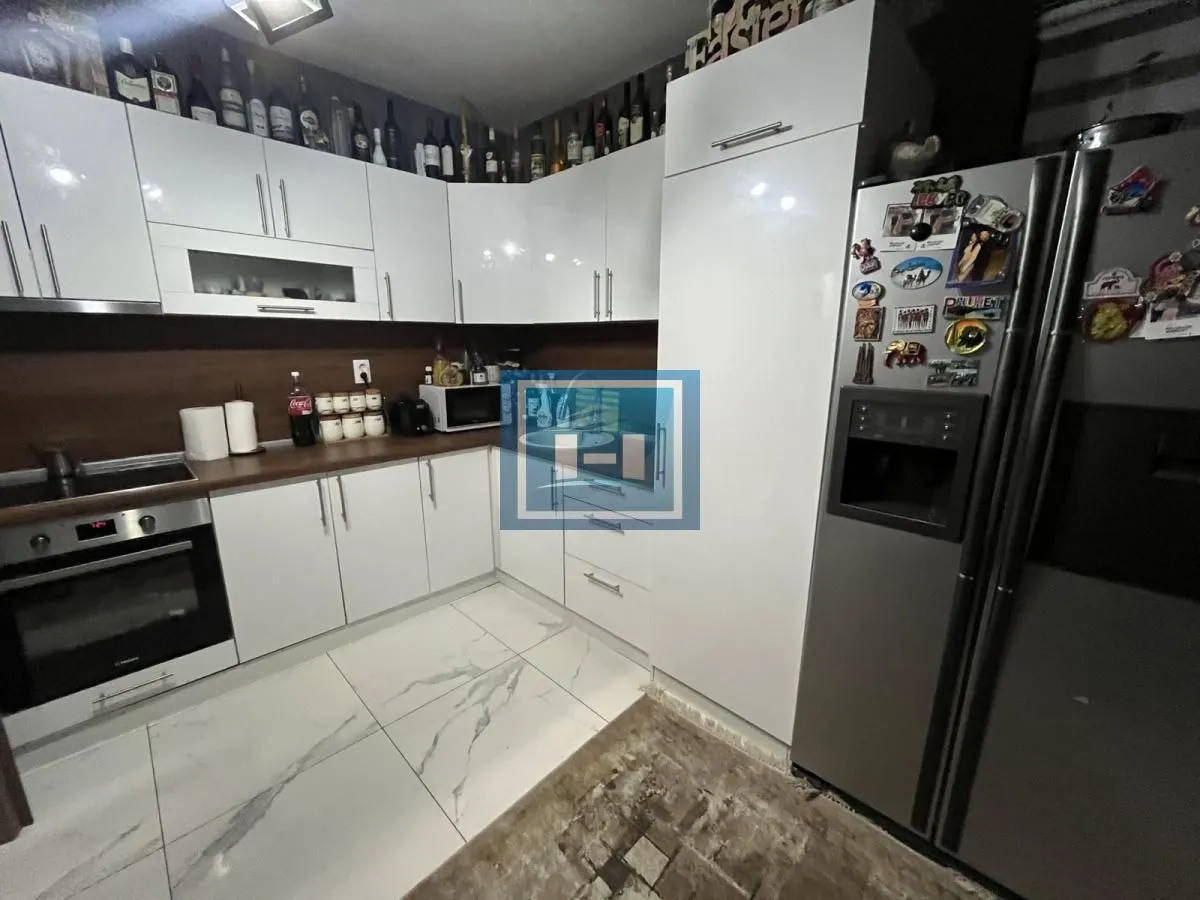 Prodaja, kuća, 280m², Rakitovo, Jagodina