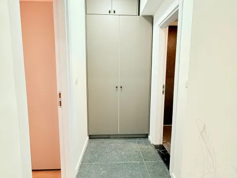 Izdavanje, dvosoban stan, 80m², Vezirov Most, Podgorica - image 6