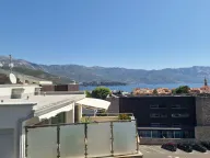 Rent, three bedroom apartment, 89m², Budva, Crna Gora - image 5