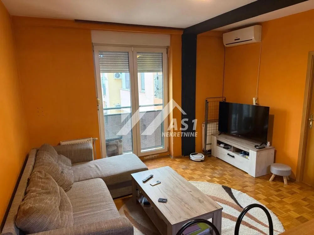 Izdavanje, jednosoban stan, 34m², Nova Detelinara, Novi Sad Sve Podlokacije