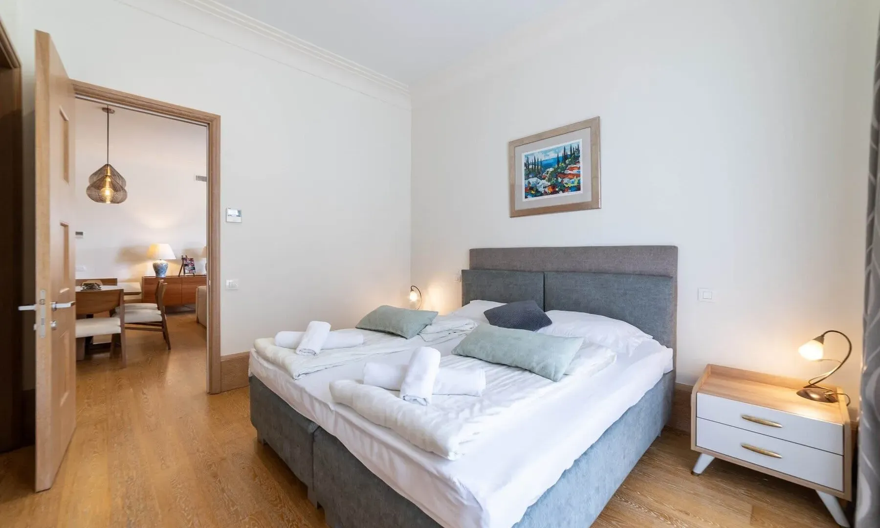 Izdavanje, dvosoban stan, 131m², Porto Montenegro, Tivat