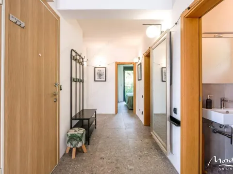 Sale, three bedroom apartment, 77m², Centar, Tivat - image 12