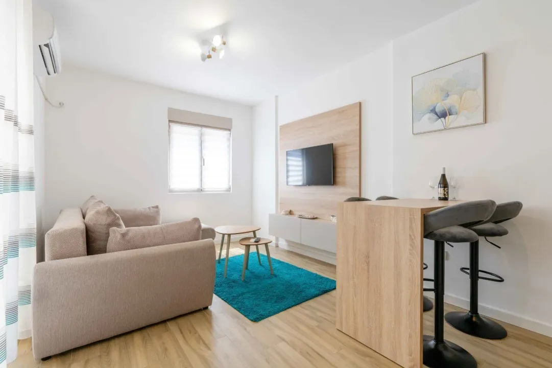 Rent, one bedroom apartment, 36m², Bečići, Budva