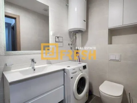 Izdavanje, dvosoban stan, 73m², Master Kvart, Podgorica - image 9