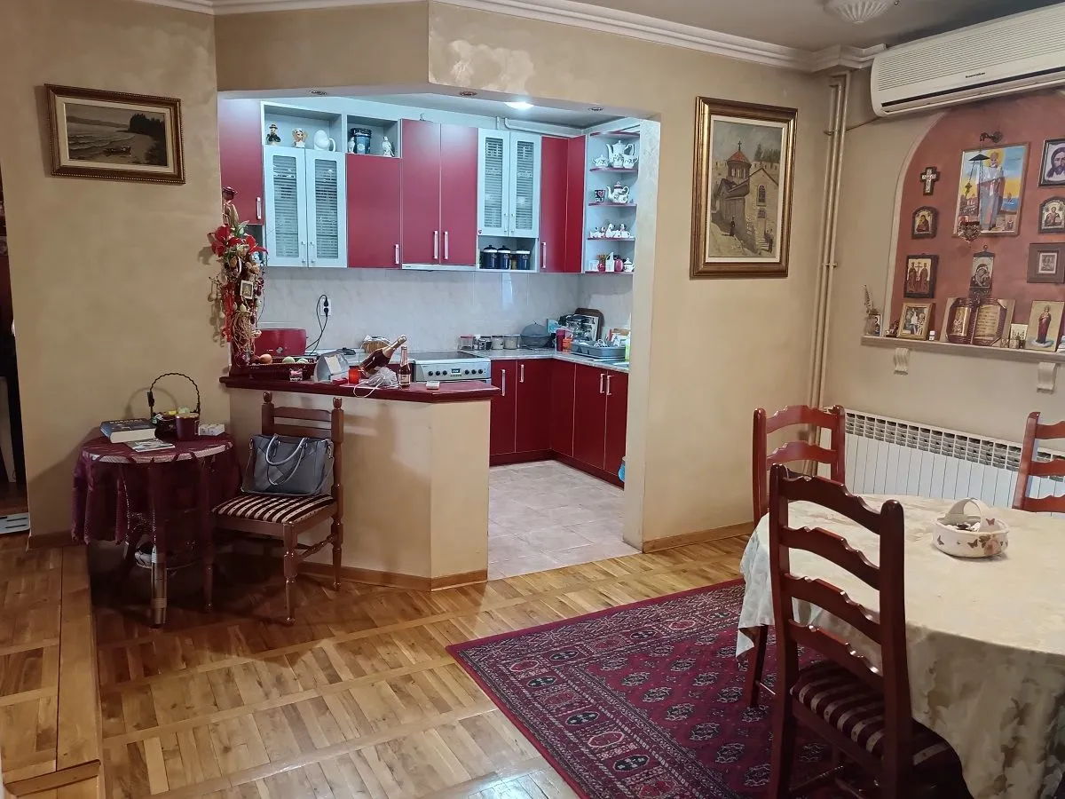 Prodaja, kuća, 330m², Aleksinac, Niš