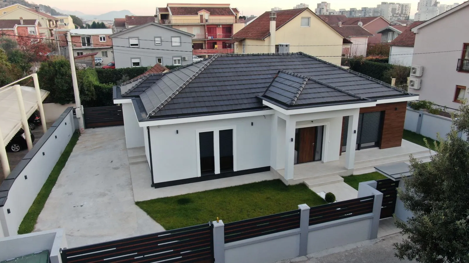 Izdavanje, kuća, 150m², Dalmatinska ulica, Podgorica