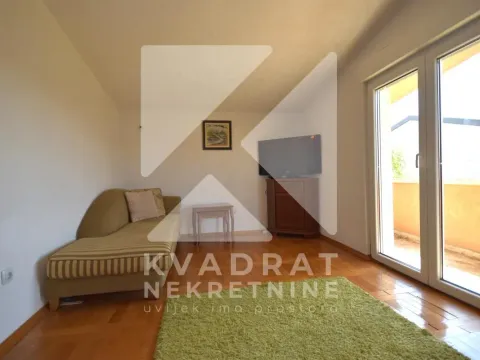 Izdavanje, dvosoban stan, 60m², Murtovina, Podgorica - image 2