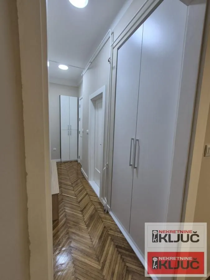 Prodaja, jednosoban stan, 32m², Centar, Novi Sad