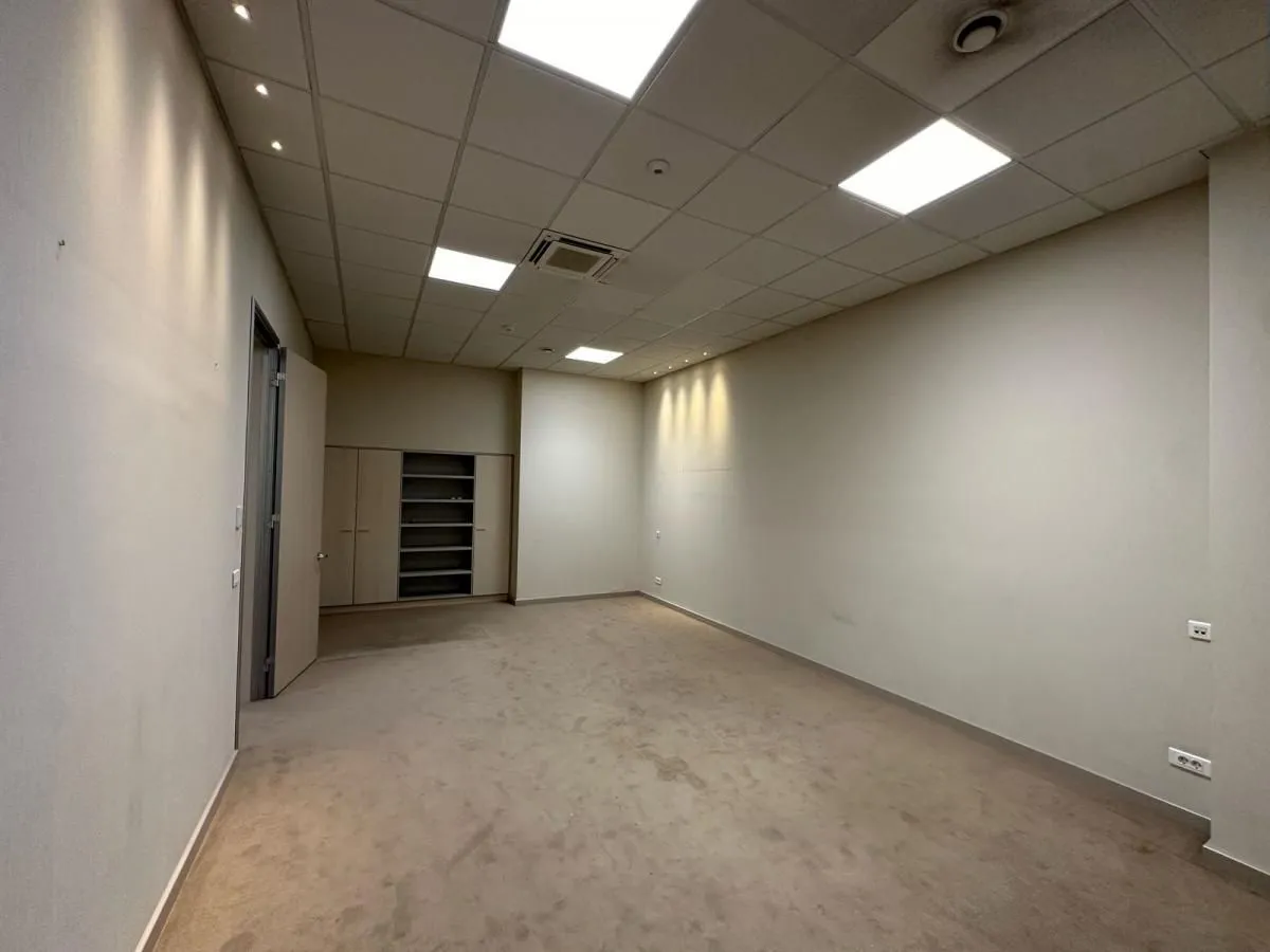 Rent, office space, 240m², Centar, Tivat