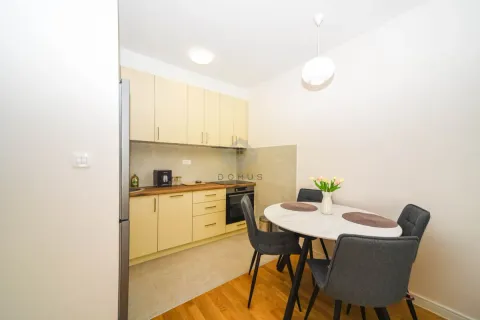 Izdavanje, jednosoban stan, 43m², Pobrežje, Podgorica - image 5