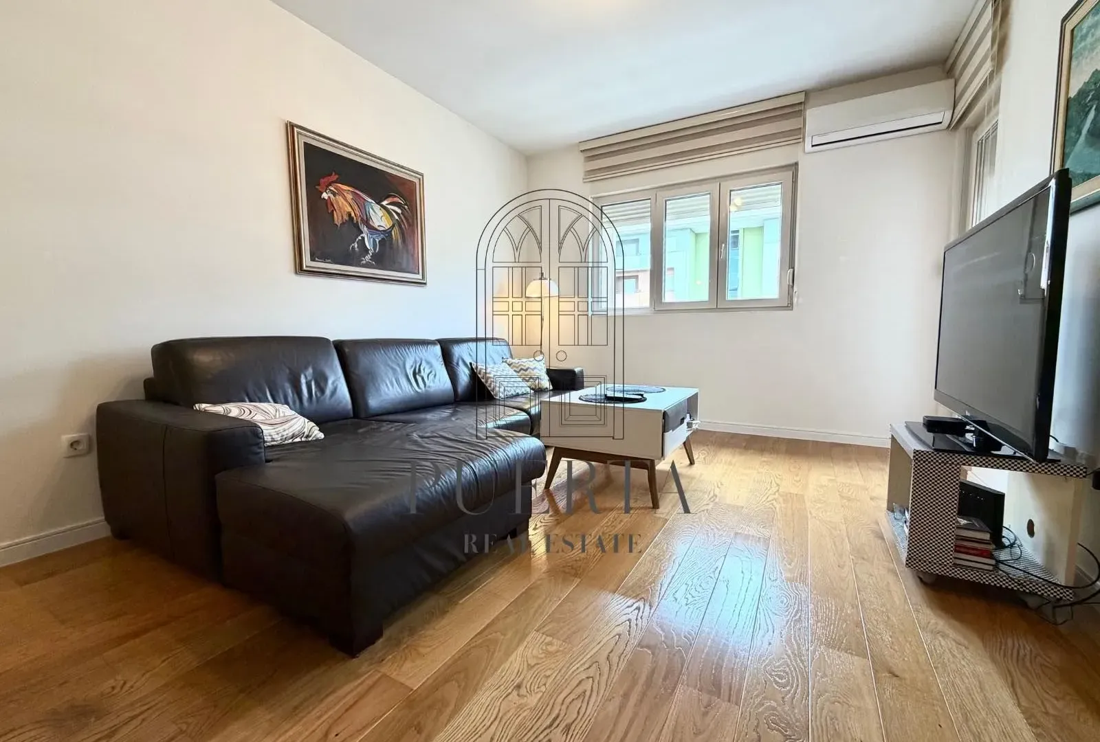 Izdavanje, jednosoban stan, 50m², Central Point, Podgorica