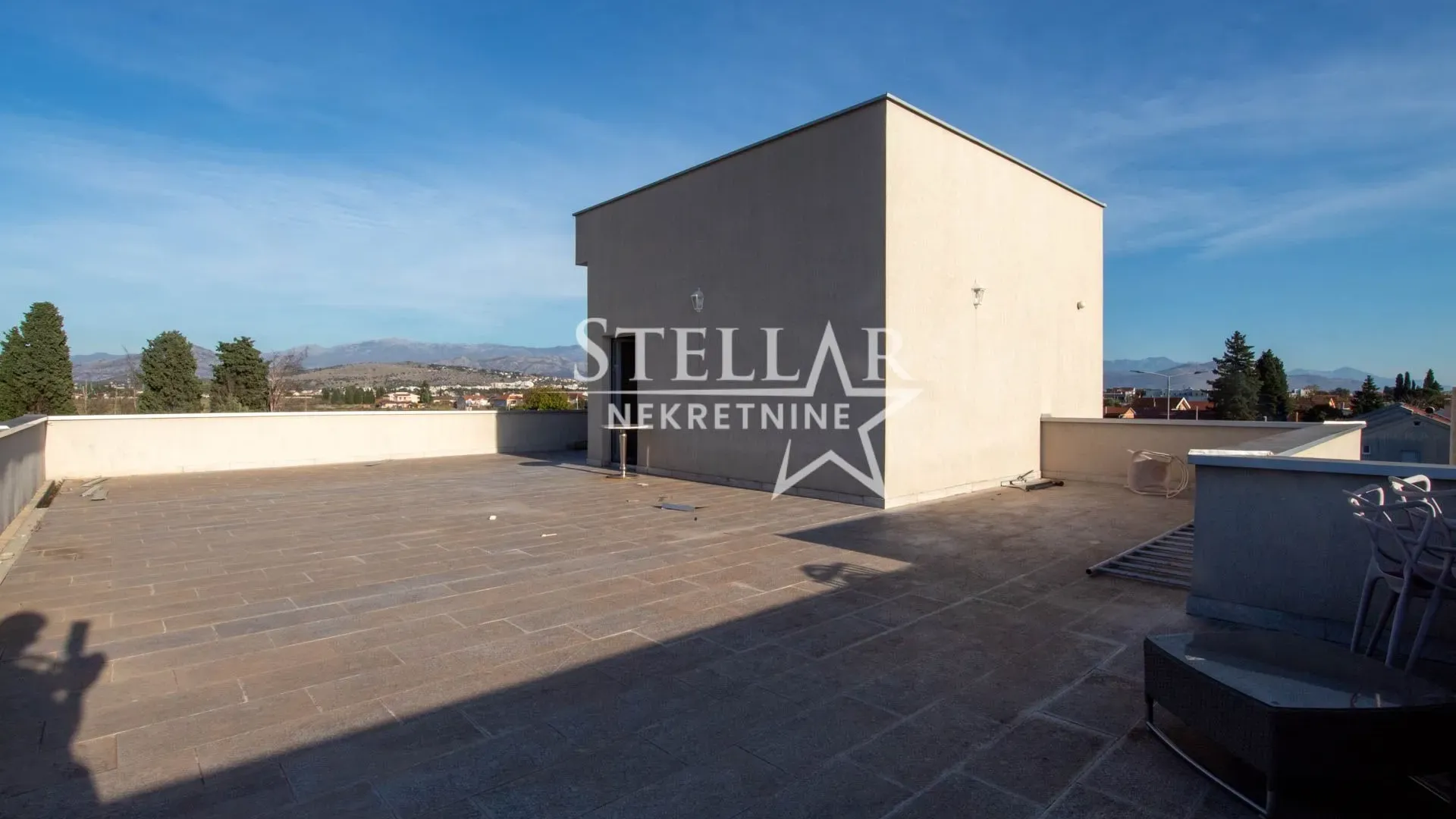 Rent, office space, 386m², Gornja Gorica, Podgorica
