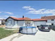 Izdavanje, kuća, 170m², Zagorič, Podgorica - image 1