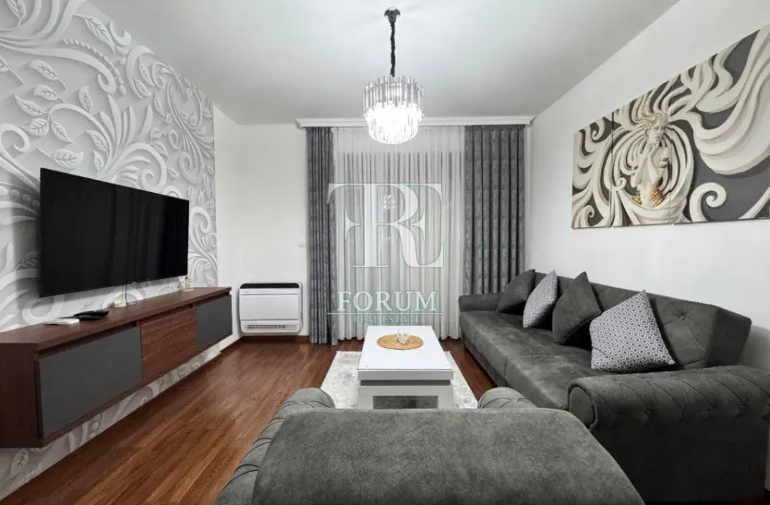 Izdavanje, dvosoban stan, 70m², Master Kvart, Podgorica