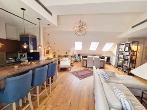 Sale, three bedroom apartment, 192m², Stari Grad, Budva - image 14