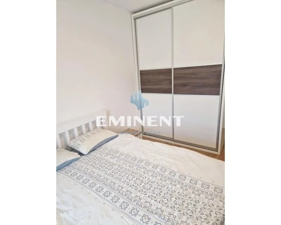 Izdavanje, dvosoban stan, 56m², Novi Beograd Blok 65, Novi Beograd Sve Podlokacije