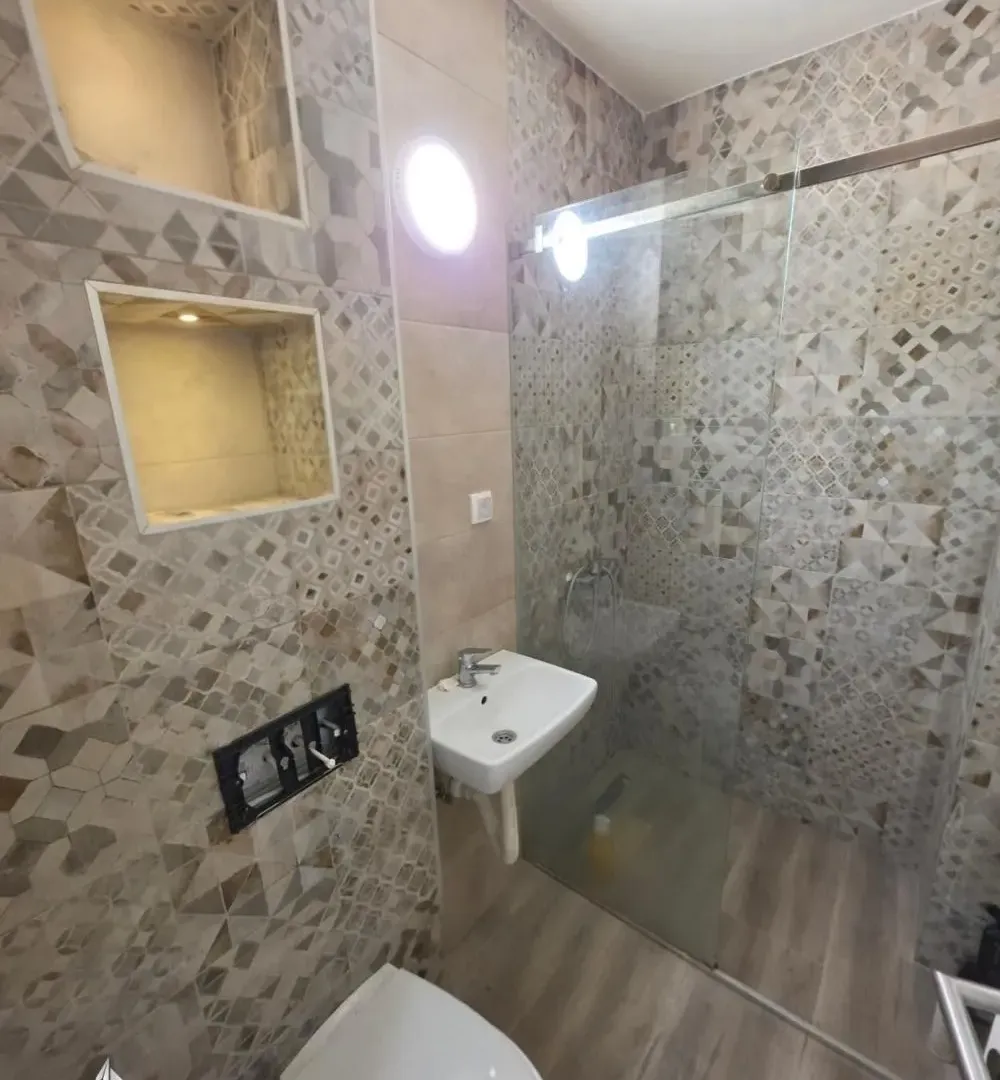 Prodaja, trosoban stan, 65m², Zemun Sve Podlokacije, Beograd
