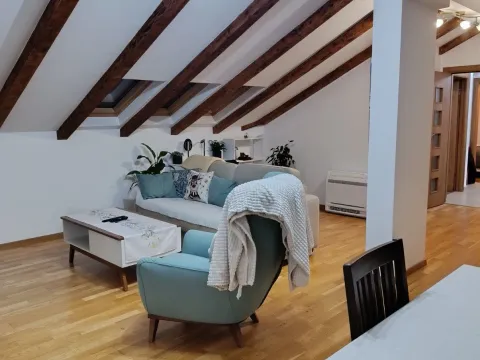 Rent, two bedroom apartment, 88m², Kalimanj, Tivat - image 1