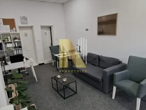 Rent, office space, 25m², Bulevar Evrope, Novi Sad Sve Podlokacije - image 2