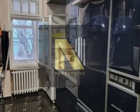 Izdavanje, poslovni prostor, 420m², Centar, Novi Sad - image 9