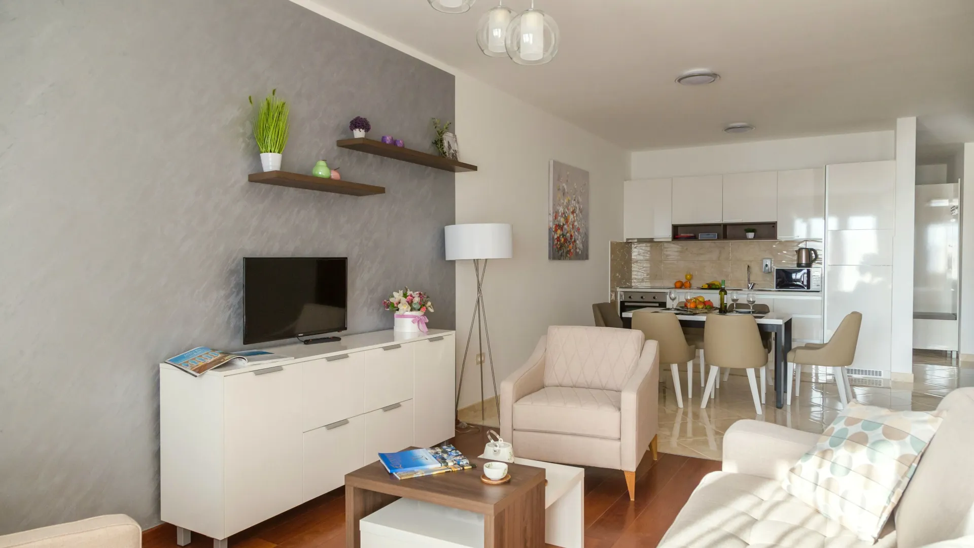 Sale, three bedroom apartment, 107m², Bečići, Budva
