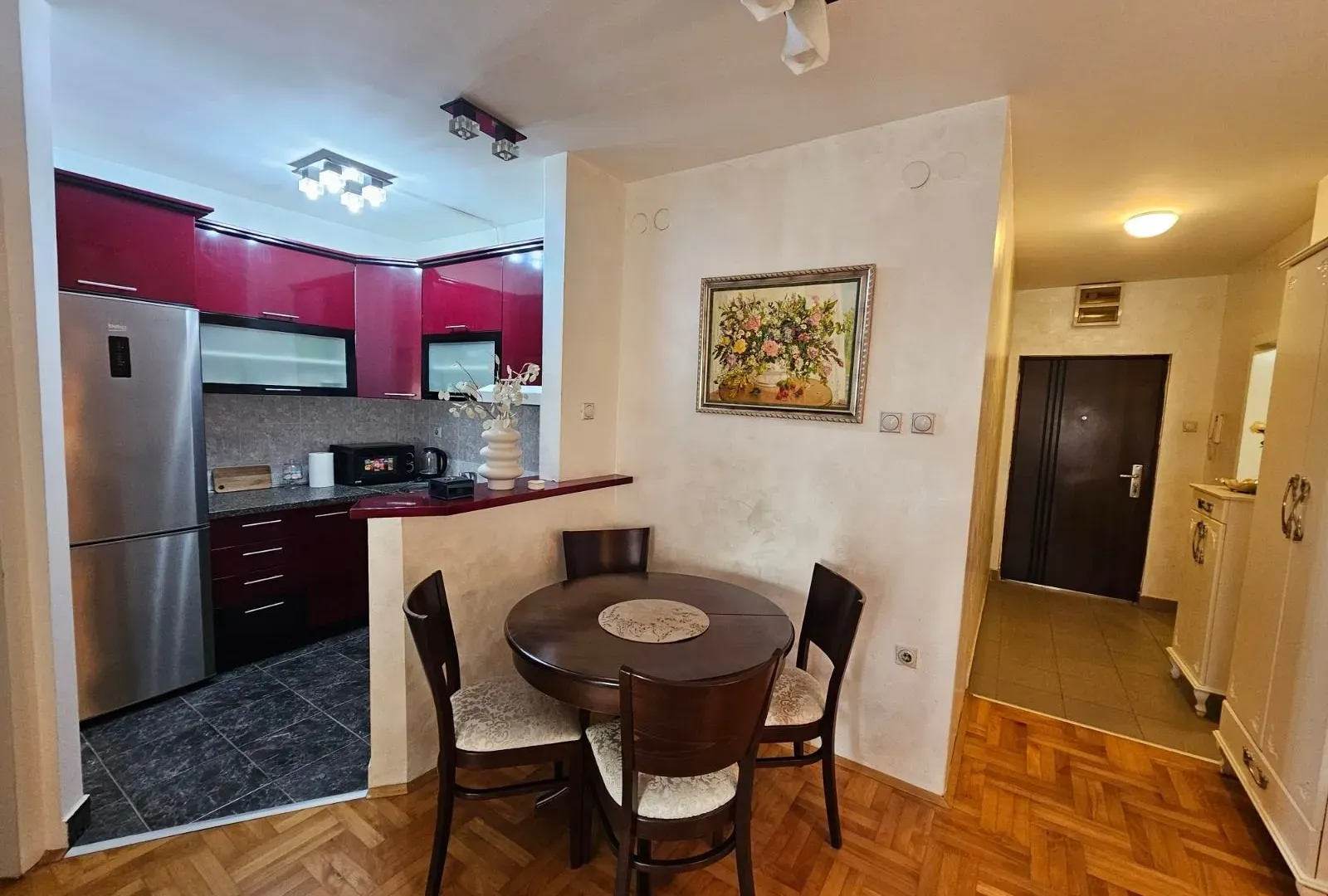 Izdavanje, jednosoban stan, 42m², Centar, Niš