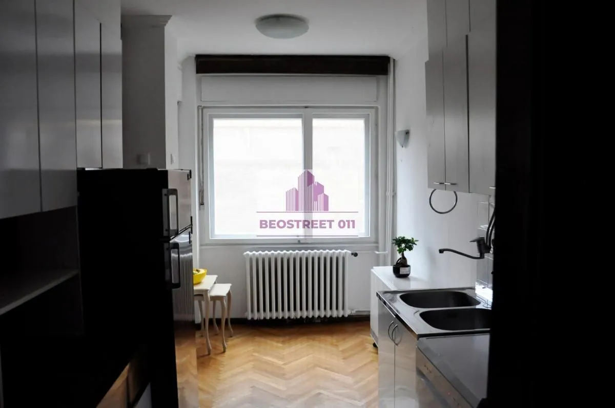 Sale, three bedroom apartment, 82m², Vračar Hram, Vračar Sve Podlokacije