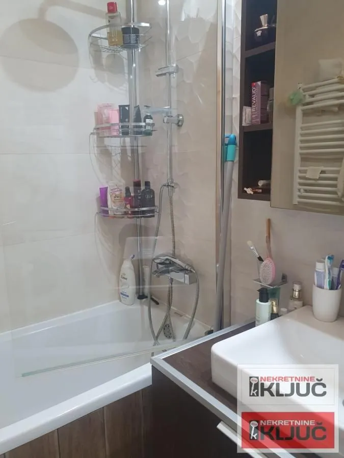 Prodaja, trosoban stan, 72m², Telep, Novi Sad Sve Podlokacije