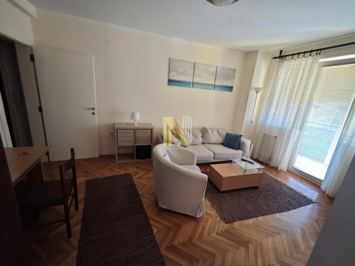 Rent, one bedroom apartment, 43m², Grbavica, Novi Sad Sve Podlokacije