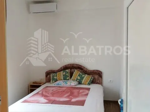 Rent, one bedroom apartment, 50m², Šušanj, Bar - image 7