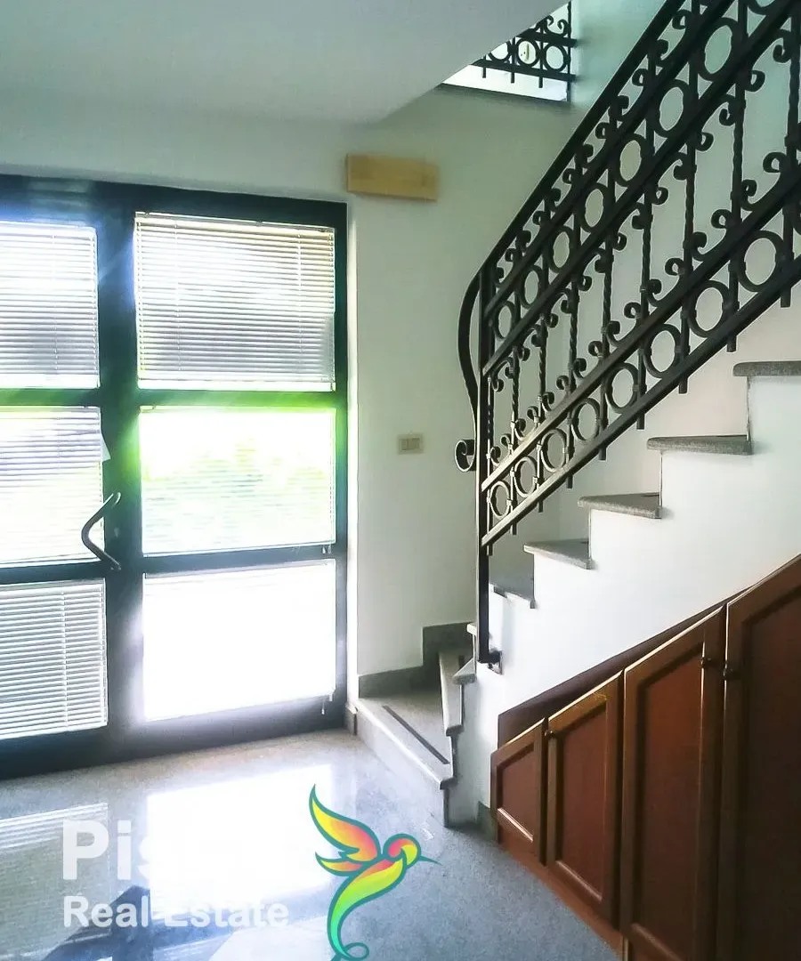 Izdavanje, poslovni prostor, 53m², Pobrežje, Podgorica