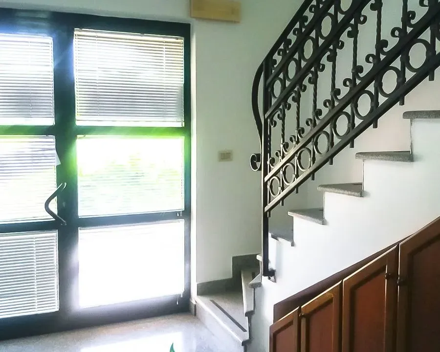 Izdavanje, poslovni prostor, 53m², Pobrežje, Podgorica