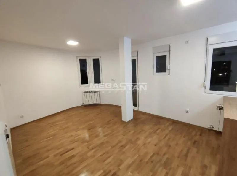 Rent, two bedroom apartment, 59m², Cvetkova Pijaca, Zvezdara Sve Podlokacije