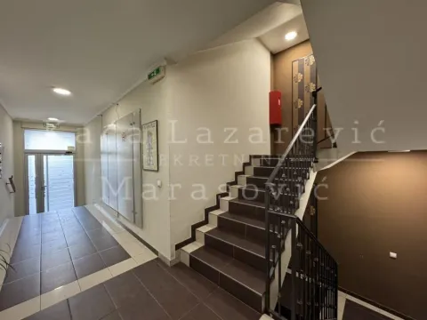 Sale, three bedroom apartment, 117m², Vračar Sve Podlokacije, Beograd - image 15