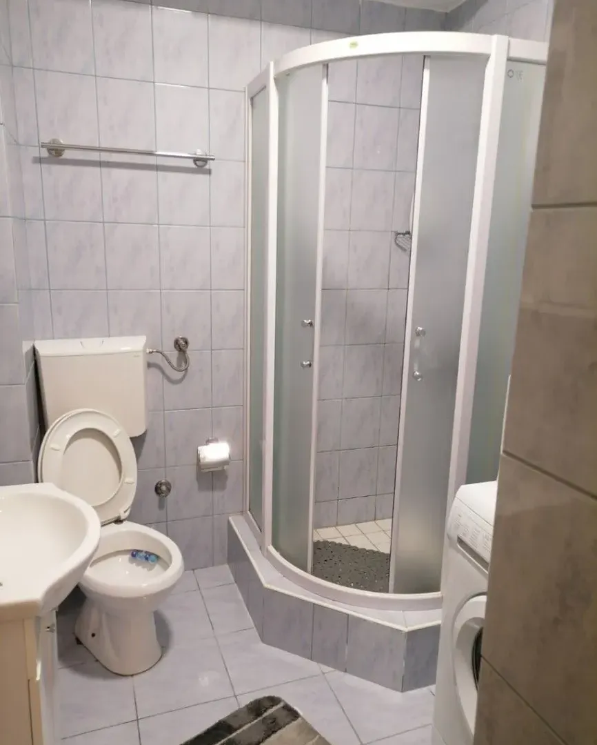 Rent, two bedroom apartment, 70m², Dobrota, Kotor