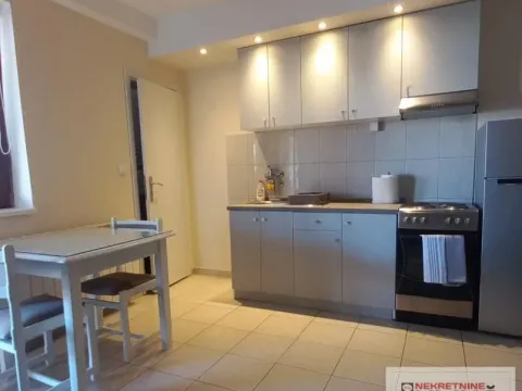 Izdavanje, jednosoban stan, 40m², Sremska Kamenica, Petrovaradin - image 3