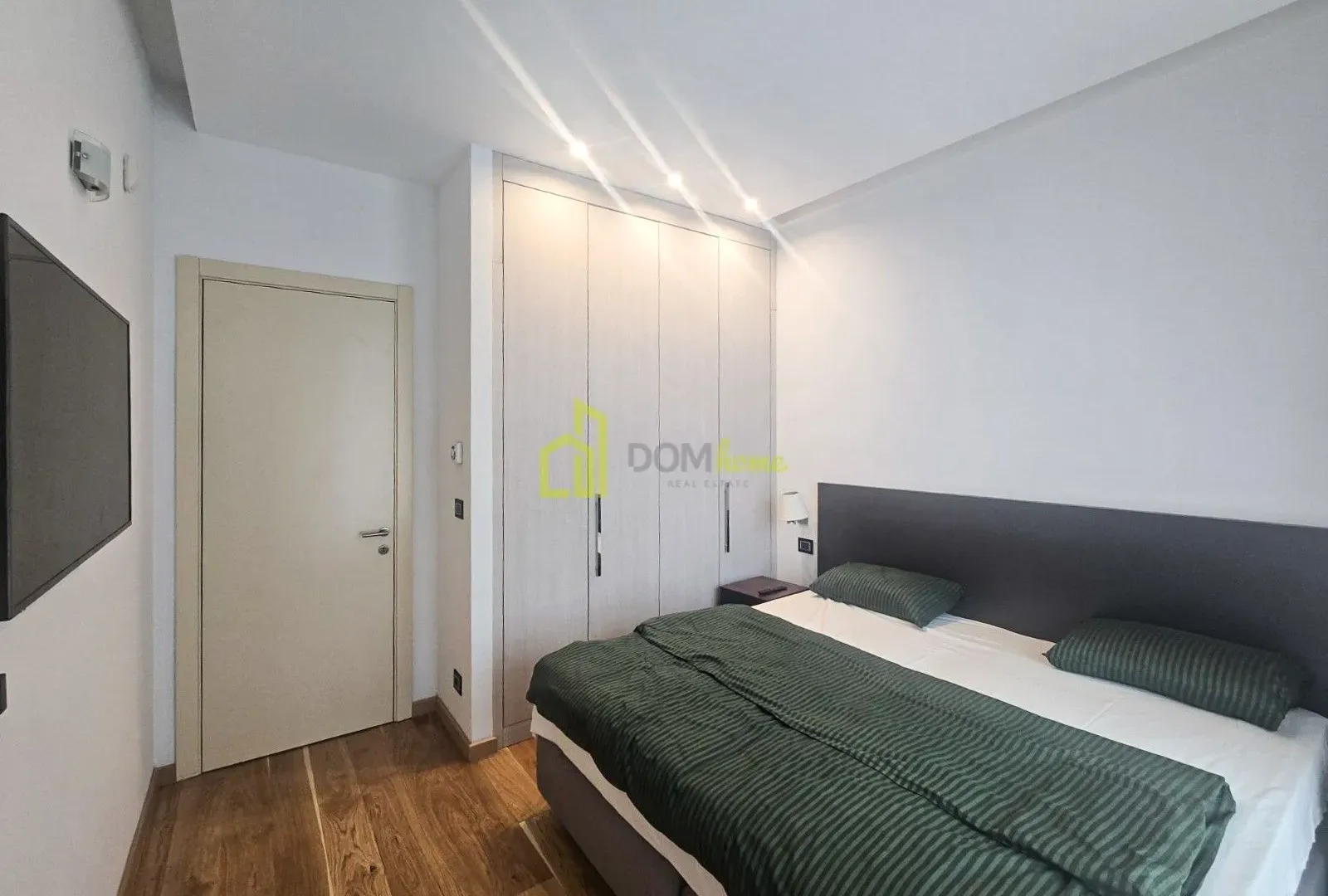 Izdavanje, dvosoban stan, 127m², Kruševac, Podgorica