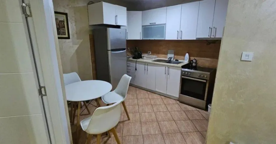 Izdavanje, jednosoban stan, 45m², 1 maj, Podgorica