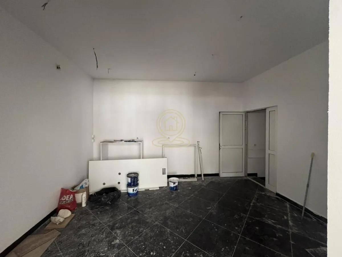 Izdavanje, poslovni prostor, 166m², Zvezdara Sve Podlokacije, Beograd